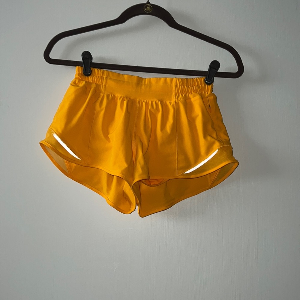 Lululemon Clementine Hotty Hot shorts